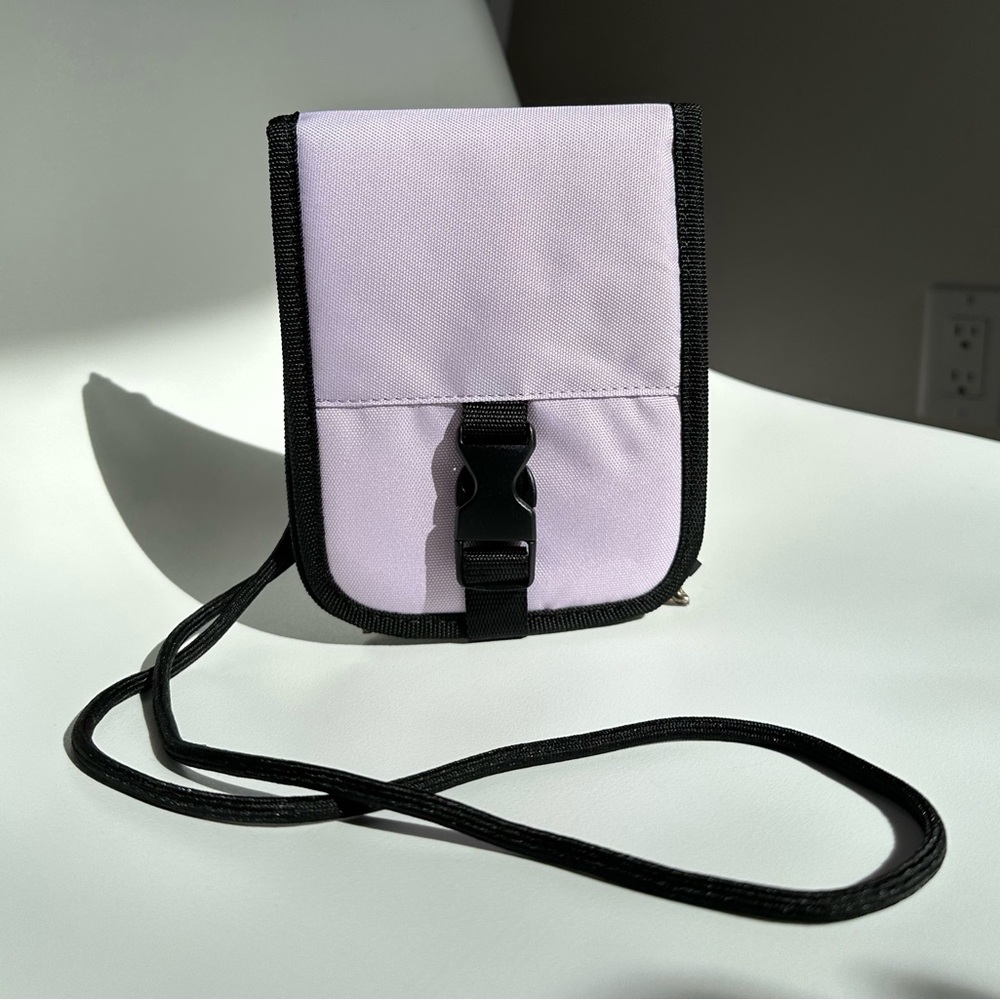 Lilac buckle Crossbody Bag - Picture 1 of 8